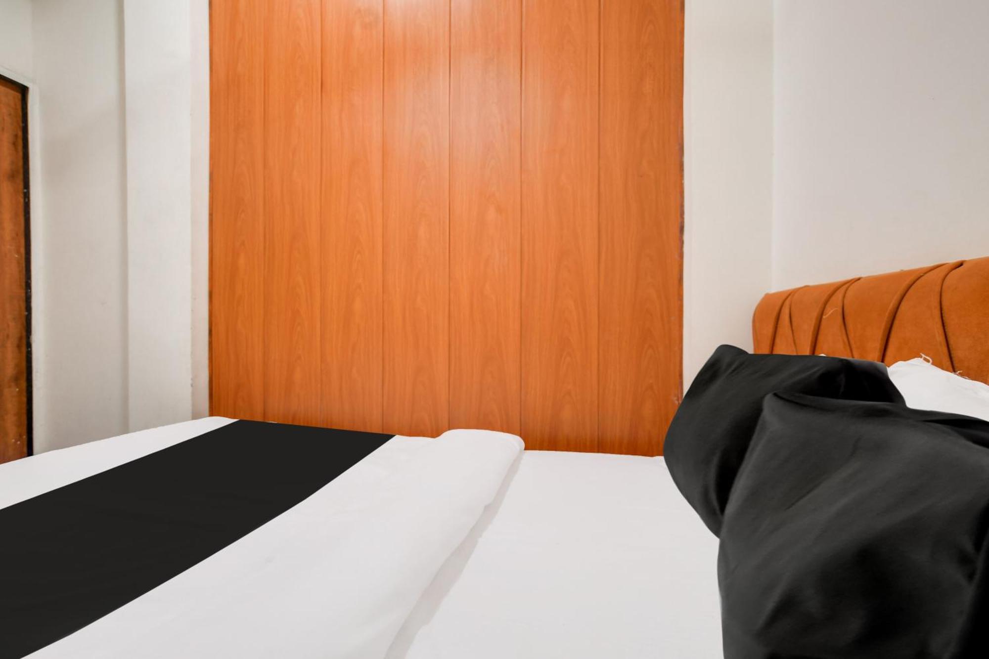 Hotel O Ujjain Near Hari Fatak Ngoại thất bức ảnh