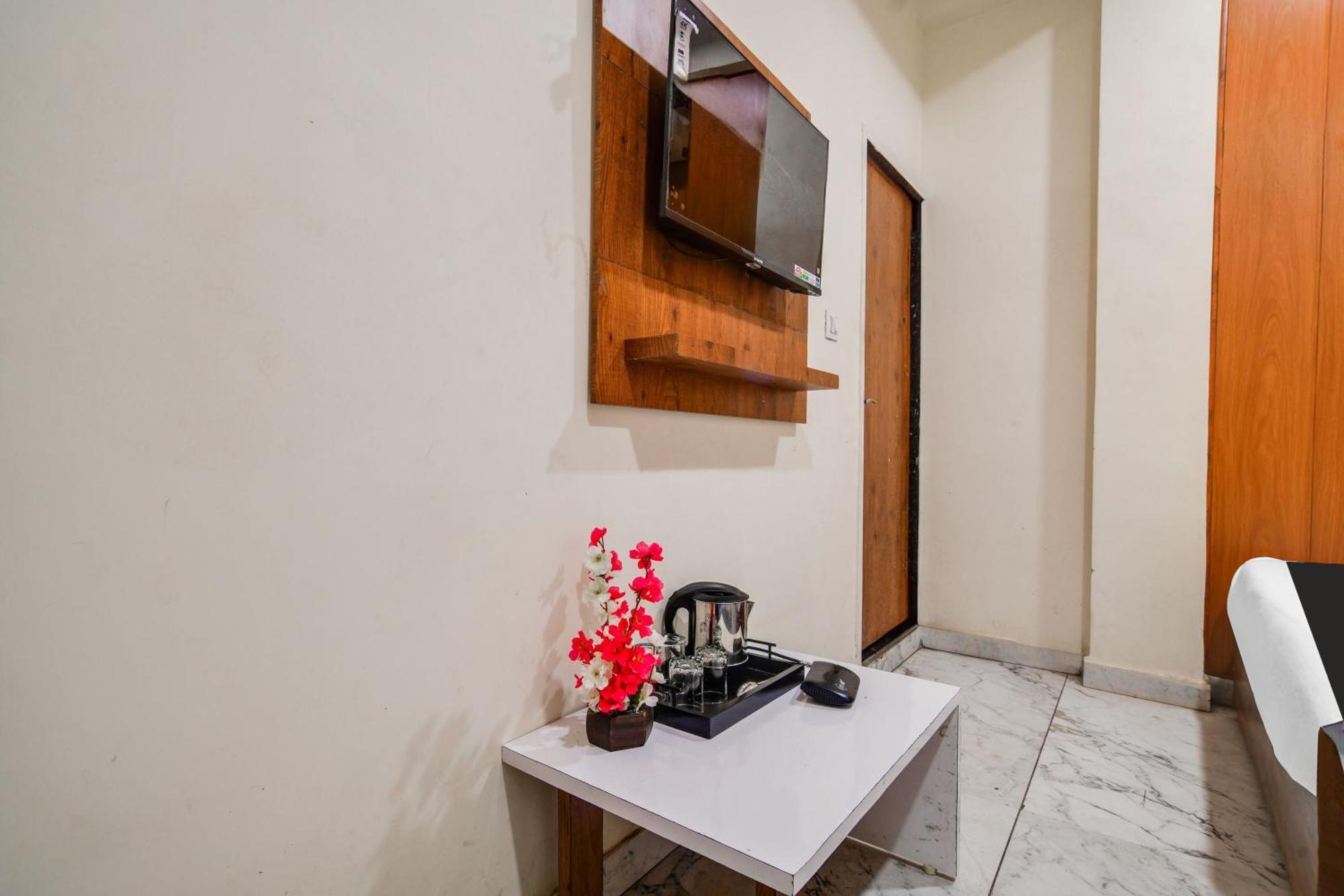 Hotel O Ujjain Near Hari Fatak Ngoại thất bức ảnh