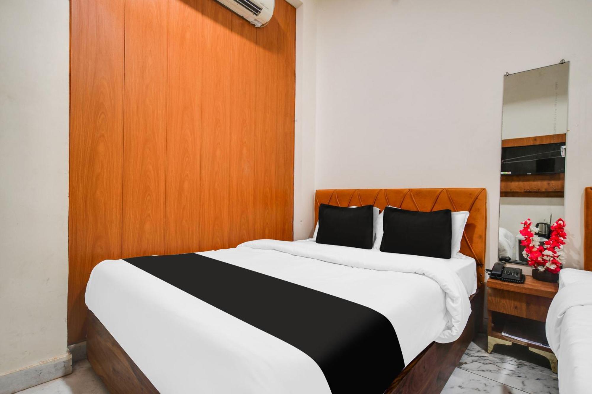 Hotel O Ujjain Near Hari Fatak Ngoại thất bức ảnh